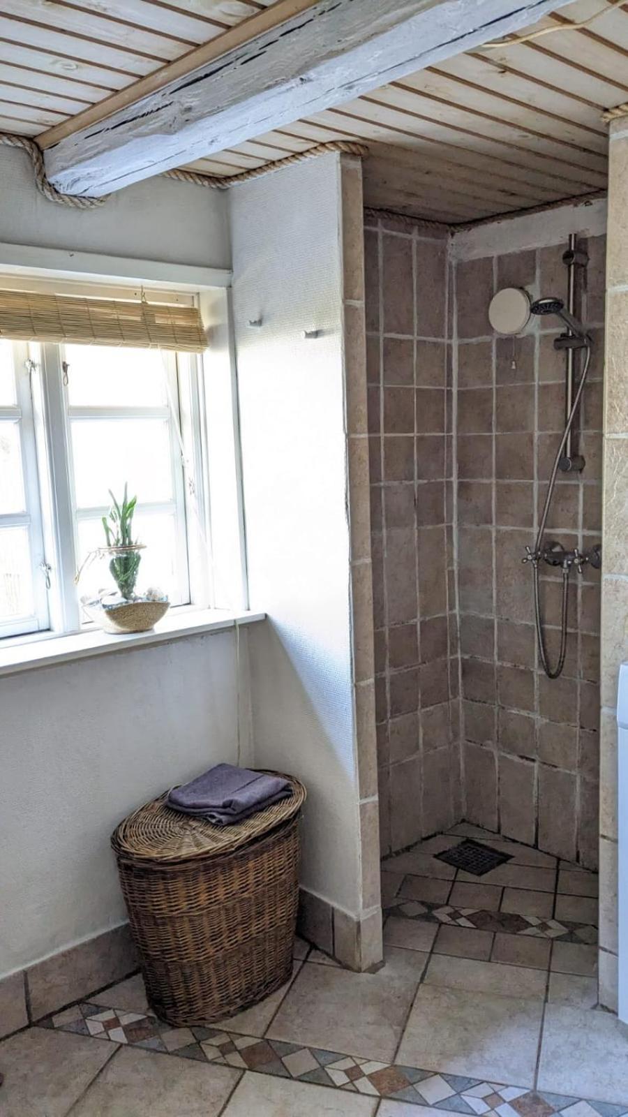 Gemuetliches Reetdachhaus Mit Kaminofen Hostel Ribe Kültér fotó
